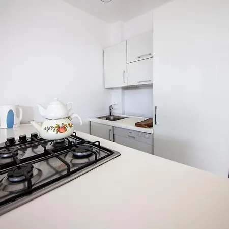 Secluded And Comfortable With Shared Pool And Gym In 빌라 Milas