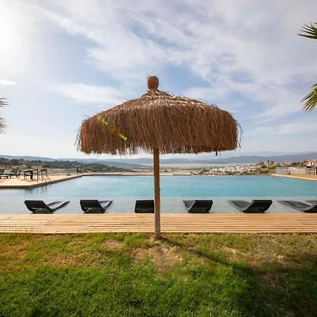 빌라 Secluded And Comfortable With Shared Pool And Gym In *