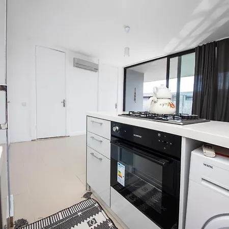 Secluded And Comfortable With Shared Pool And Gym In Βίλα