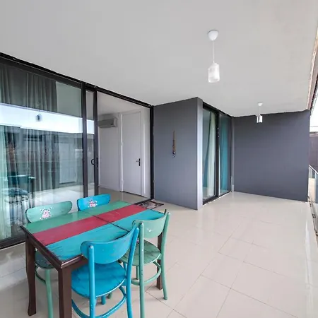 Secluded And Comfortable With Shared Pool And Gym In Βίλα *