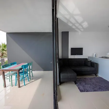 Βίλα Secluded And Comfortable With Shared Pool And Gym In *